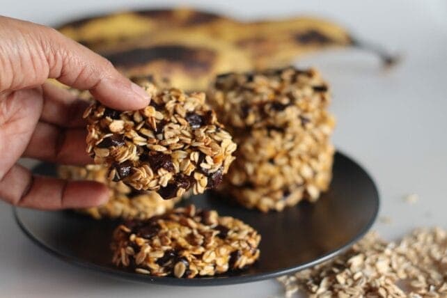 biscotti con banana e cioccolato