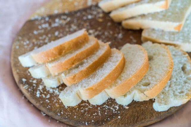 pane affettato per crostini