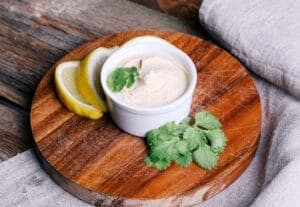 salsa al limone e yogurt